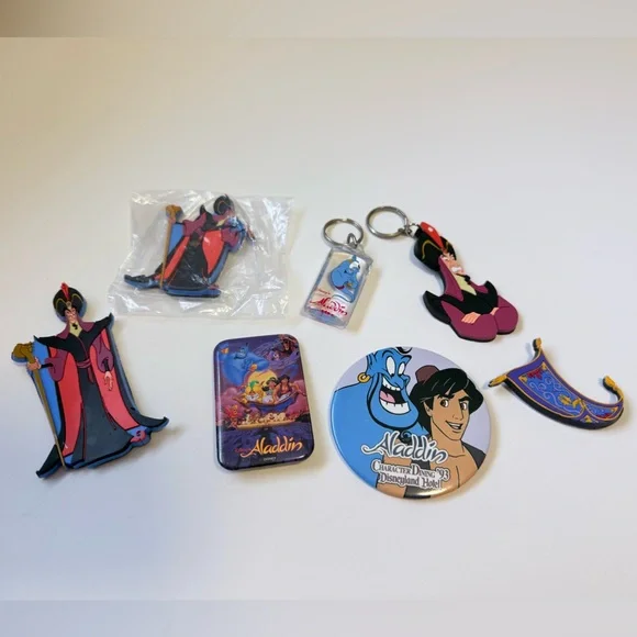 Vintage Disney Aladdin Cast Member Movie Release Bundle- Pins Keychains Magnets - Picture 12 of 12